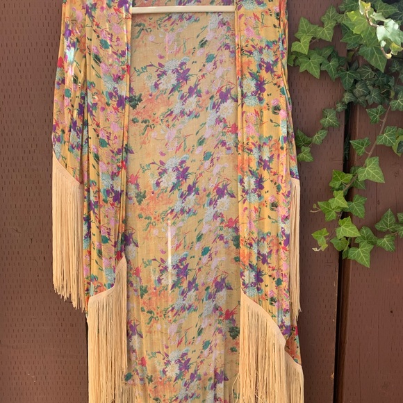 Kimono - Picture 2 of 2